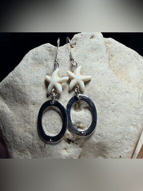 ✨Handmade✨ Beach Starfish Drop Earrings with Silver Ovals - Hypoallergenic